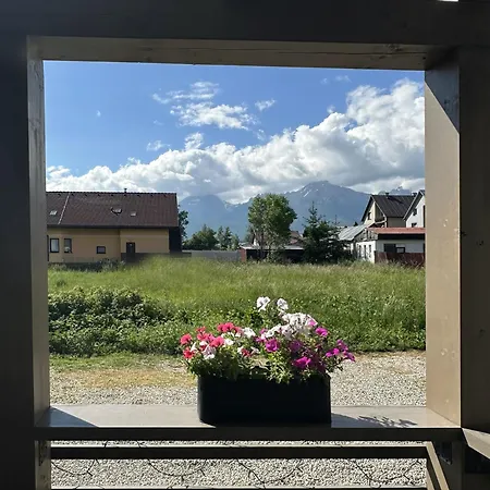 Lucina * Veľký Slavkov